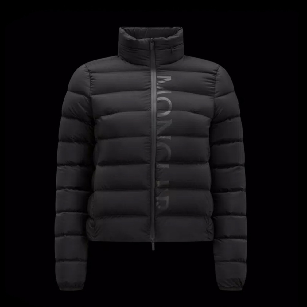 Women’s Moncler CERCES SHORT DOWN JACKET